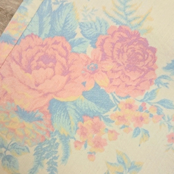 Size 12 Floral Rose Print Jeans - Picture 4 of 12